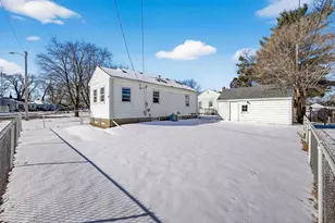 1739 Tremont Dr, Beloit, WI 53511 - Photo 36