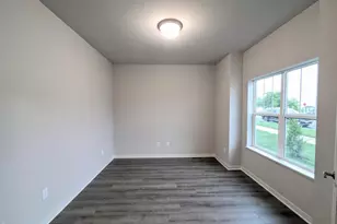 4812 Romaine Rd, Fitchburg, WI 53711 - Photo 6