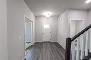 4812 Romaine Rd, Fitchburg, WI 53711 - Photo 4