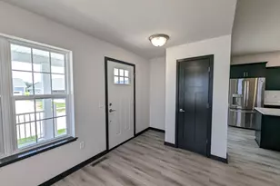 4814 Romaine Rd, Fitchburg, WI 53711 - Photo 2