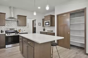 27 Windflower Wy, Mount Horeb, WI 53572 - Photo 18