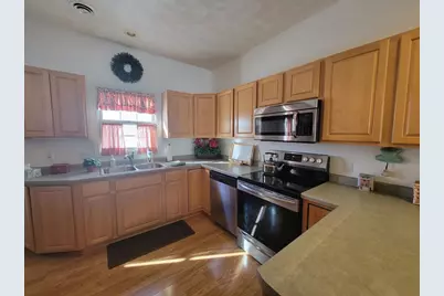 827 Sutherland Avenue, Janesville, WI 53545 - Photo 14