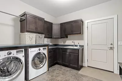 5038 Congressional Hill, Middleton, WI 53597 - Photo 32