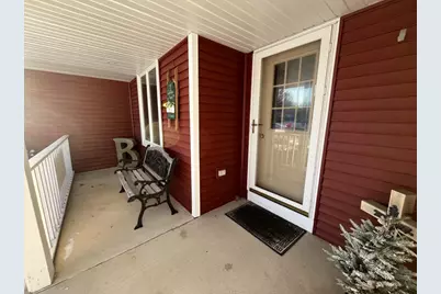 6692 W Thornapple Drive, Janesville, WI 53548 - Photo 4