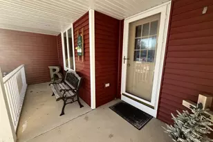 6692 W Thornapple Dr, Janesville, WI 53548 - Photo 4