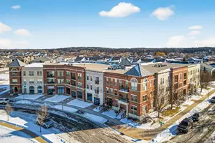 2581 Smith's Crossing, Sun Prairie, WI 53590 - Photo 2