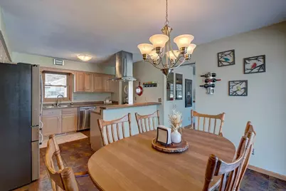 2718 Hilltop Drive, Sun Prairie, WI 53590 - Photo 10