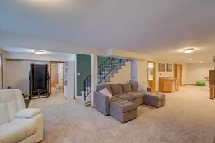2718 Hilltop Dr, Sun Prairie, WI 53590 - Photo 26