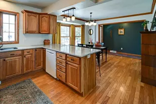 1275 McMahon Dr, Sun Prairie, WI 53590 - Photo 10