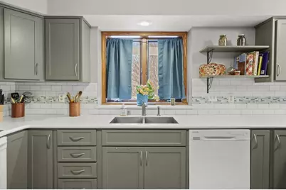 516 Woodvale Drive, DeForest, WI 53532 - Photo 16