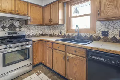 2111 Browning Drive, Janesville, WI 53546 - Photo 14