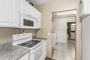 N6333 Suburban Heights Rd, Pardeeville, WI 53954 - Photo 8