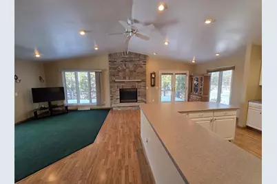 N6333 Suburban Heights Road, Pardeeville, WI 53954 - Photo 16