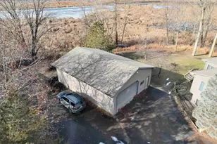 N6333 Suburban Heights Rd, Pardeeville, WI 53954 - Photo 4