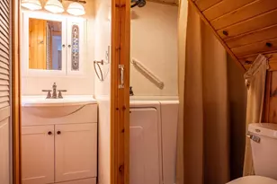 207 Spring St, Elroy, WI 53929 - Photo 30