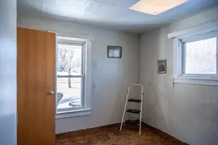 207 Spring St, Elroy, WI 53929 - Photo 36