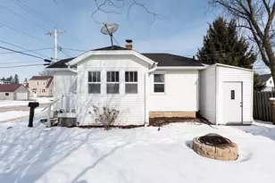 231 Hillyer St, Waupun, WI 53963 - Photo 38