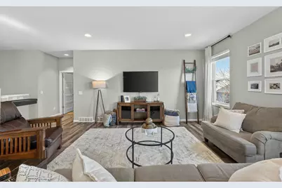 5371 Little Bluestem Drive, Mcfarland, WI 53558 - Photo 10