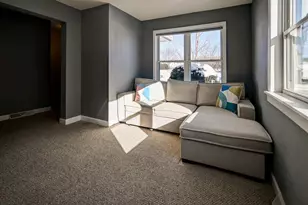 204 S Musket Ridge Dr, Sun Prairie, WI 53590 - Photo 6