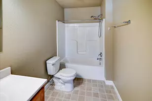 204 S Musket Ridge Dr, Sun Prairie, WI 53590 - Photo 34