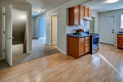 204 S Musket Ridge Drive, Sun Prairie, WI 53590 - Photo 12