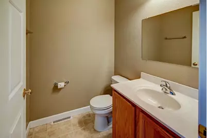 204 S Musket Ridge Drive, Sun Prairie, WI 53590 - Photo 10