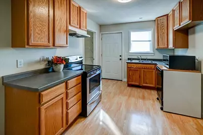 204 S Musket Ridge Drive, Sun Prairie, WI 53590 - Photo 14