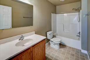 204 S Musket Ridge Dr, Sun Prairie, WI 53590 - Photo 36