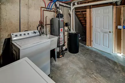 204 S Musket Ridge Drive, Sun Prairie, WI 53590 - Photo 40