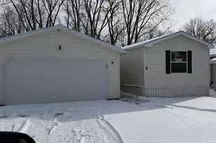 404 Lincoln Ave, Reeseville, WI 53579 - Photo 1
