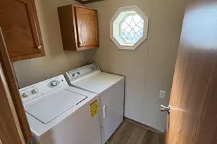 404 Lincoln Ave, Reeseville, WI 53579 - Photo 6