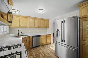 366 W Prospect St, Lake Mills, WI 53551 - Photo 8