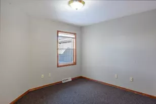 584 N Wisconsin St, Berlin, WI 54923 - Photo 28