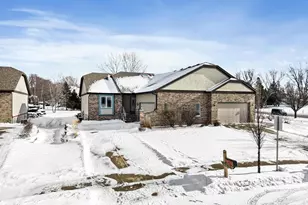 9106 Waterside St, Middleton, WI 53562 - Photo 2