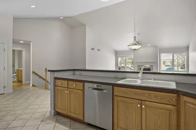 9106 Waterside Street, Middleton, WI 53562 - Photo 12