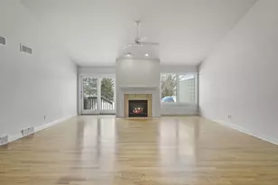 9106 Waterside St, Middleton, WI 53562 - Photo 4