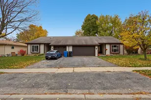 1006 S Division St, Waunakee, WI 53597 - Photo 4