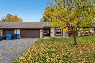 1006 S Division St, Waunakee, WI 53597 - Photo 2
