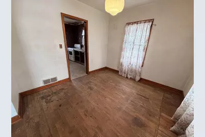 1729 Summit Avenue, Beloit, WI 53511 - Photo 4