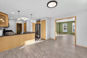 3826 Drumlin Ln, Madison, WI 53719 - Photo 12