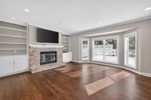 2892 Forest Down, Fitchburg, WI 53711 - Photo 4