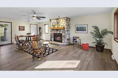 W2673 Zurfluh Road, Albany, WI 53502 - Photo 4