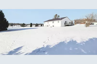 839 Kimseth Circle, Deerfield, WI 53531 - Photo 34