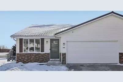 839 Kimseth Circle, Deerfield, WI 53531 - Photo 1