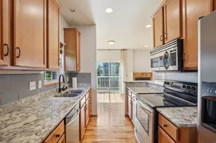 4025 Maple Grove Dr, Madison, WI 53719 - Photo 12