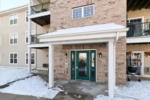 203 Kearney Way, Waunakee, WI 53597 - Photo 4