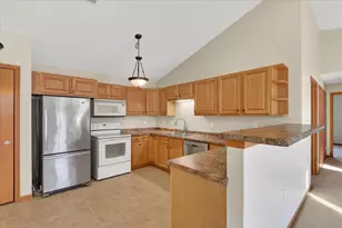 1010 Parkview Dr, Milton, WI 53563 - Photo 20