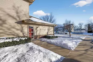 1010 Parkview Dr, Milton, WI 53563 - Photo 4