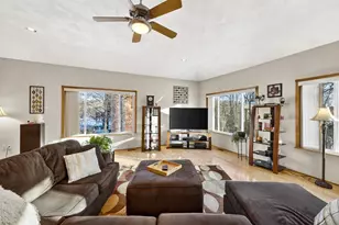 2150 Sunset Dr, Reedsburg, WI 53959 - Photo 16