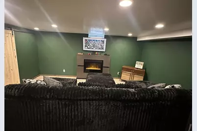 718 Grove Street, Beaver Dam, WI 53916 - Photo 36